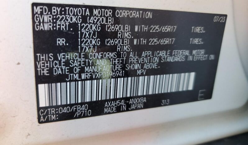 
								Toyota RAV4 full									